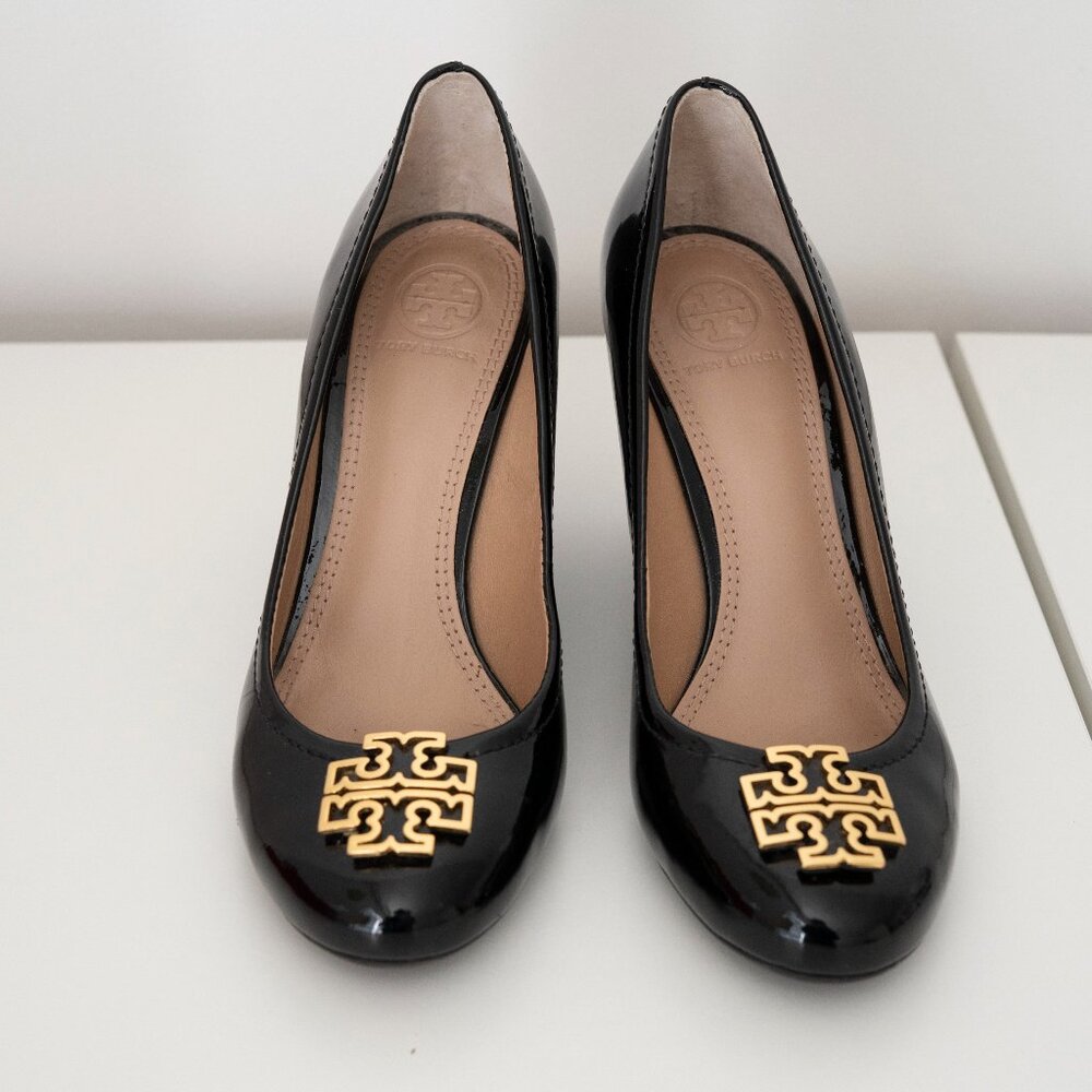 Tory Burch Melanie Black Leather Peep Toe Wedges - Size 7 - Gold Logo (w/ Box)